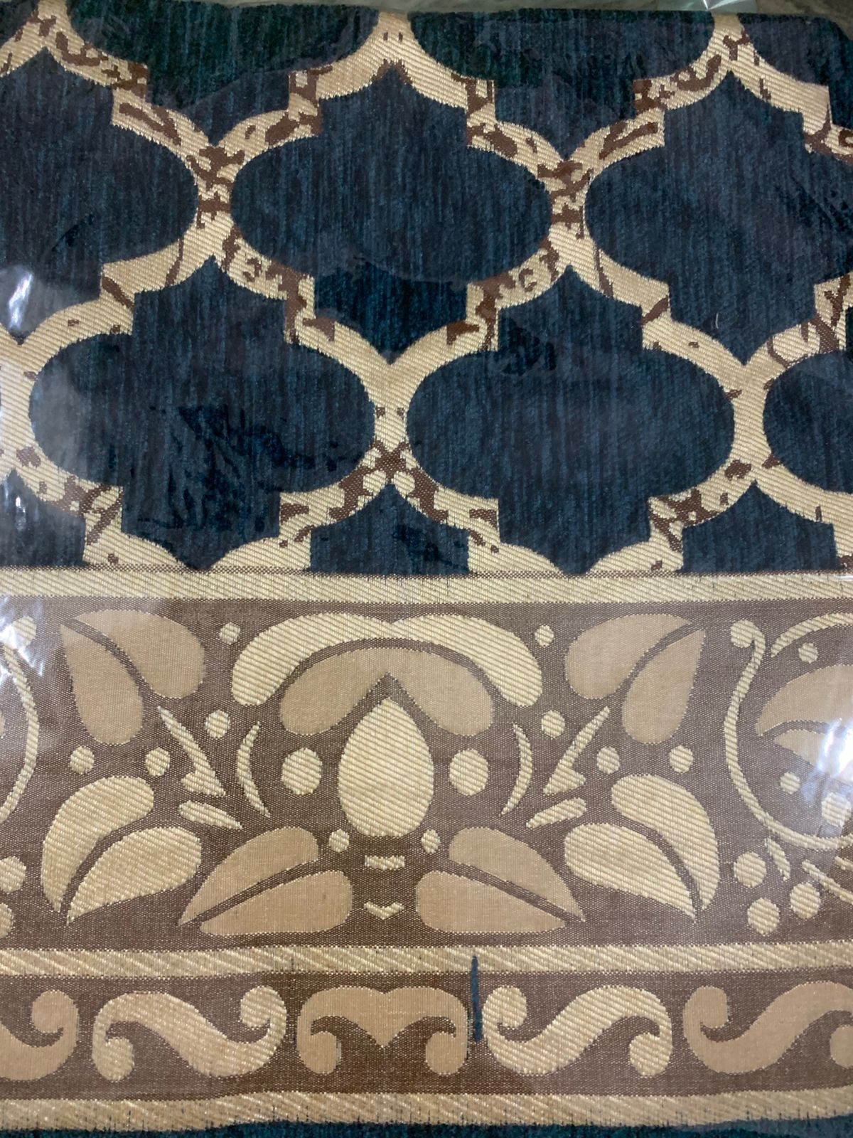 Comfort Shoppy Velvet 6 Seater Geometric Table Cover  (Golden, Blue)