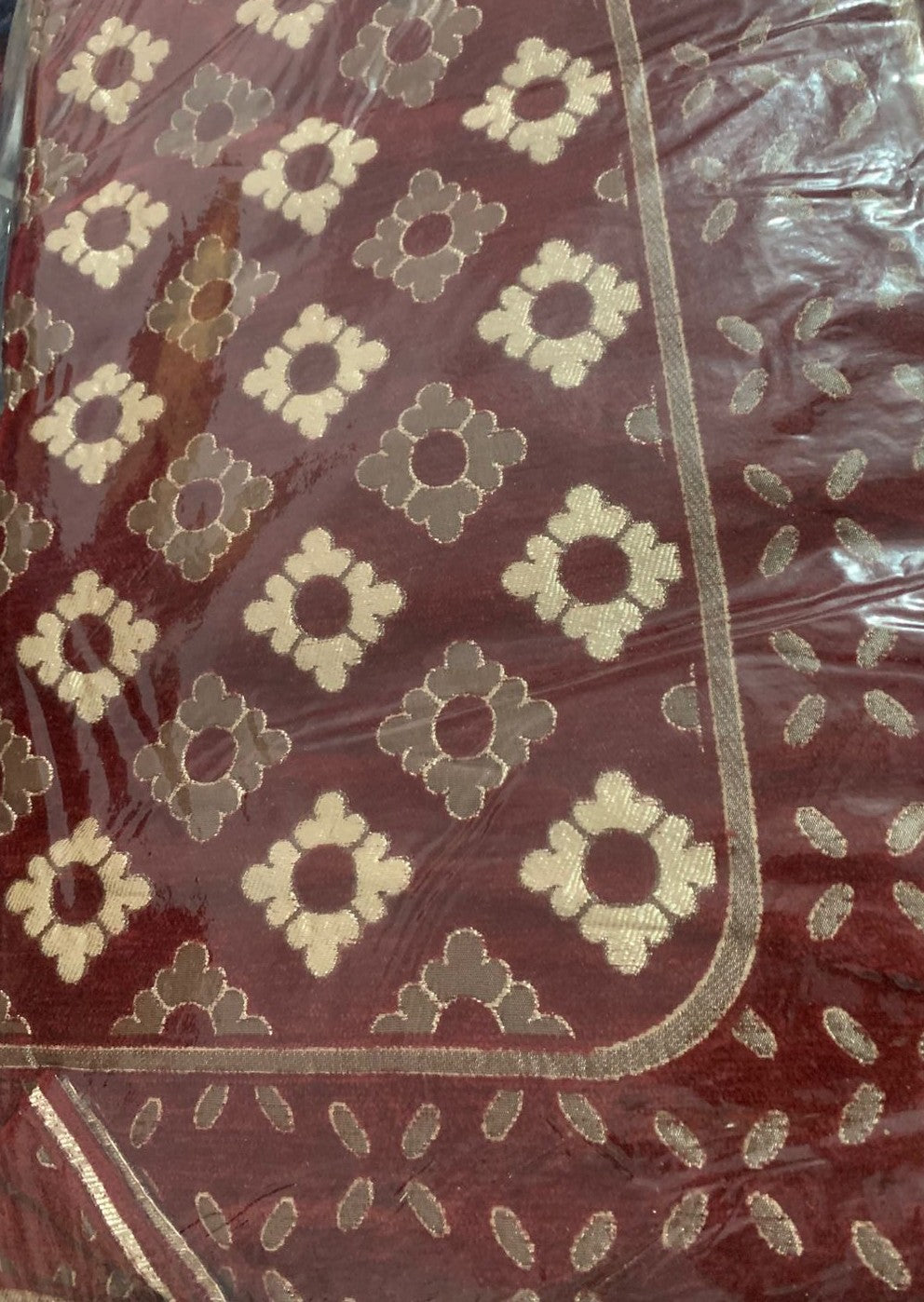 Comfort Shoppy 6 Seater Velvet Sofa Cover Set | Maroon | Sofa Cover for 3 Seater + 2 Chair